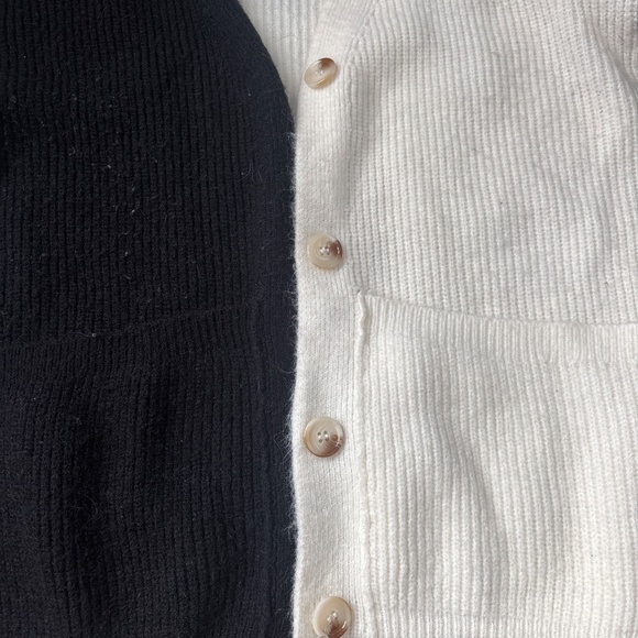 Listicle Sweater Women's M Colorblock Cardigan Classic Preppy Cozycore - Picture 2 of 4